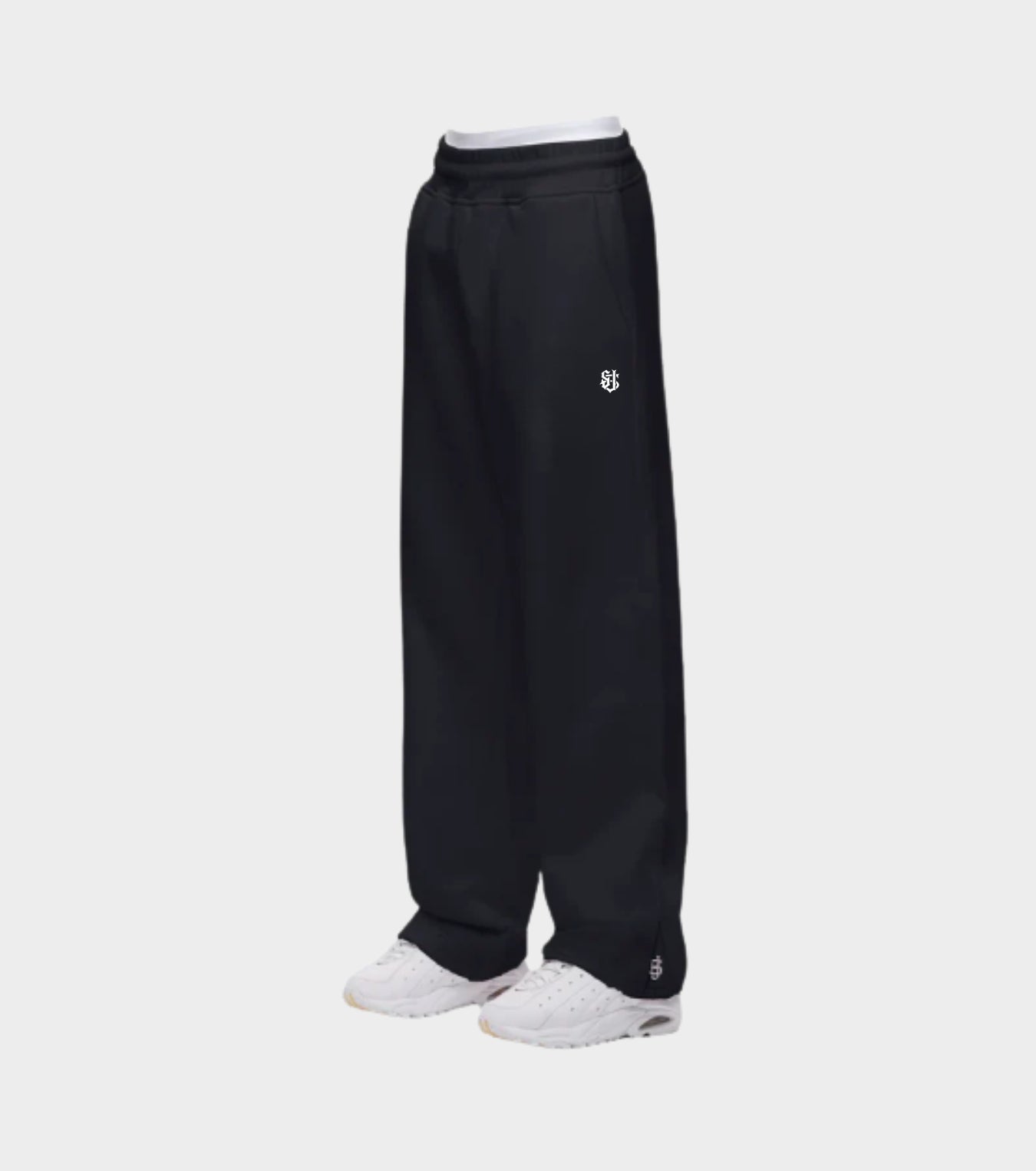 CAPSULE 3 - SWEATS BLACK
